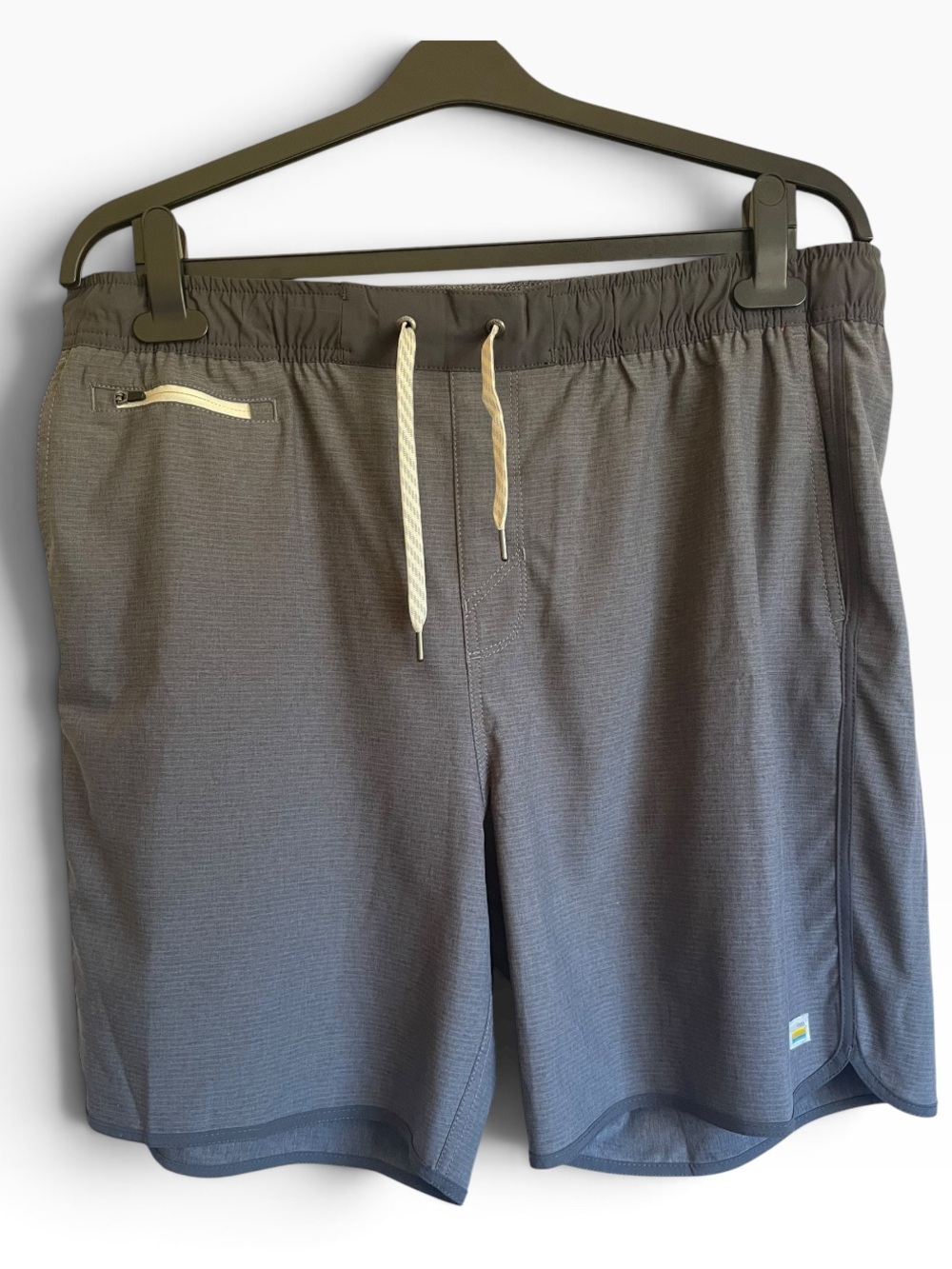 Vuori Banks Shorts in the Dark Pewter Slub Stripe color pattern 7 1/2” inseam